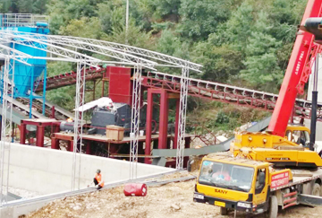 貴州六盤水時(shí)產(chǎn)500-600噸石灰石破碎制砂生產(chǎn)線